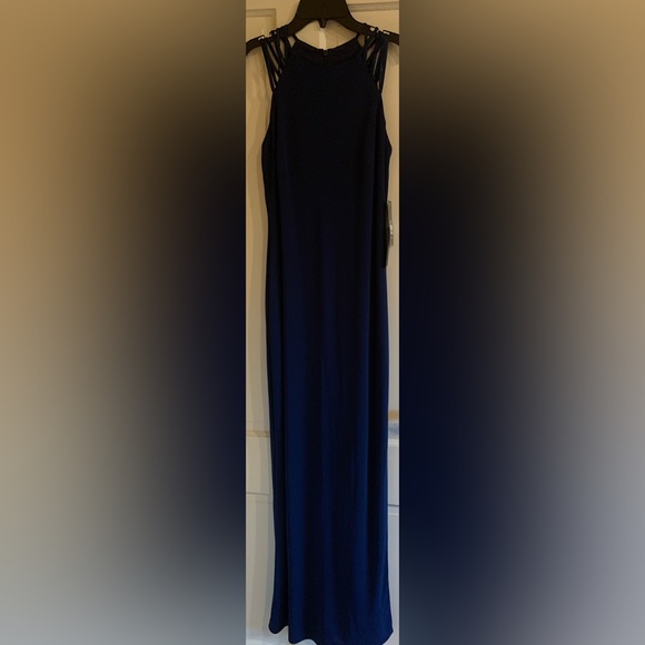 Evening dress - Picture 2 of 2
